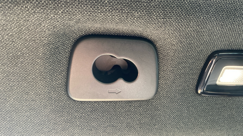 Volvo XC40 2.0 B4P Ultimate Dark 5dr Auto Petrol Estate